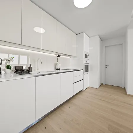 Appartement X34th Floor - Touch The Clouds In The Tallest Building In Eurovea