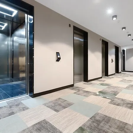 X34th Floor - Touch The Clouds In The Tallest Building In Eurovea