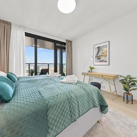 X34th Floor - Touch The Clouds In The Tallest Building In Eurovea Apartment Pressburg