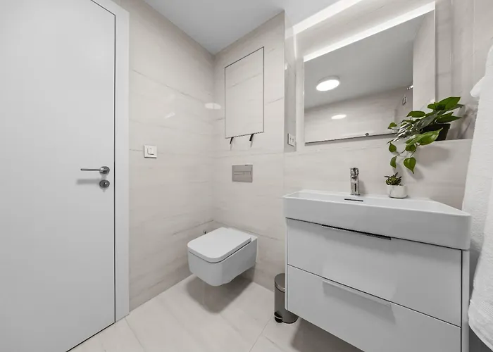 X34th Floor - Touch The Clouds In The Tallest Building In Eurovea * براتسيلافا