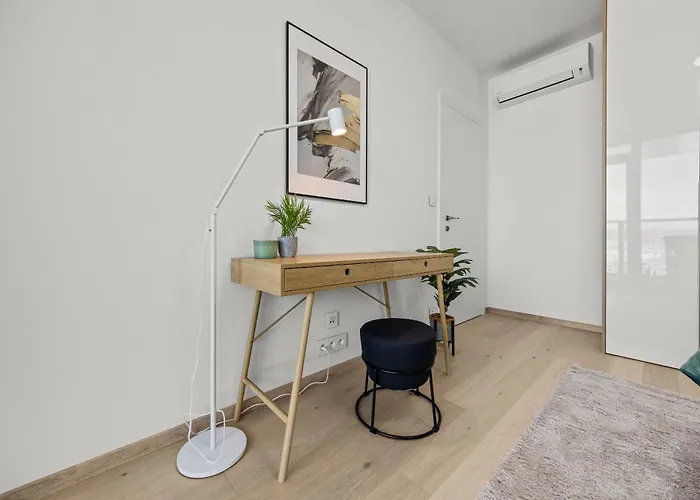 X34th Floor - Touch The Clouds In The Tallest Building In Eurovea * 브라티슬라바