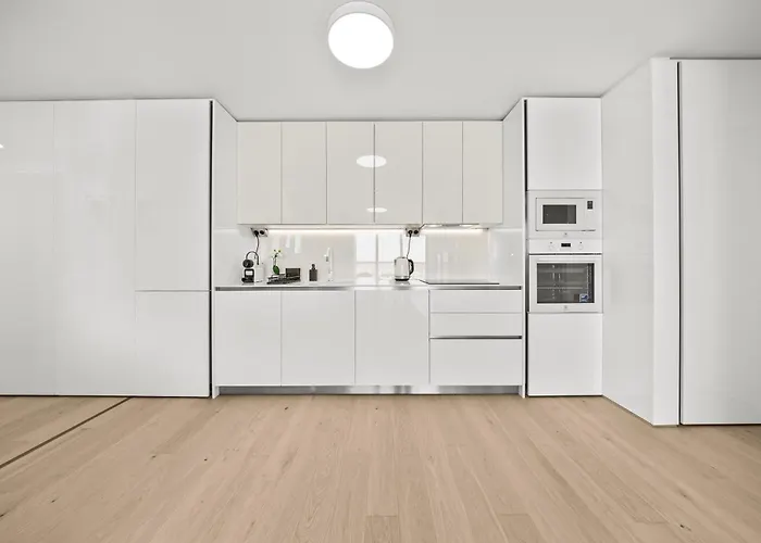 아파트 X34th Floor - Touch The Clouds In The Tallest Building In Eurovea 브라티슬라바