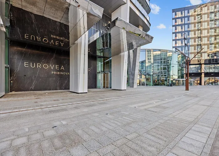 X34th Floor - Touch The Clouds In The Tallest Building In Eurovea アパート *